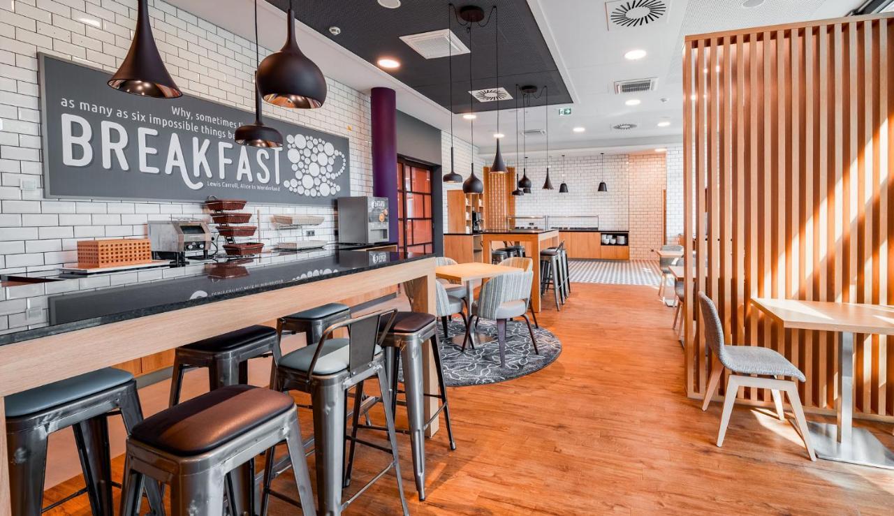 Premier Inn Mannheim City Centre Екстериор снимка